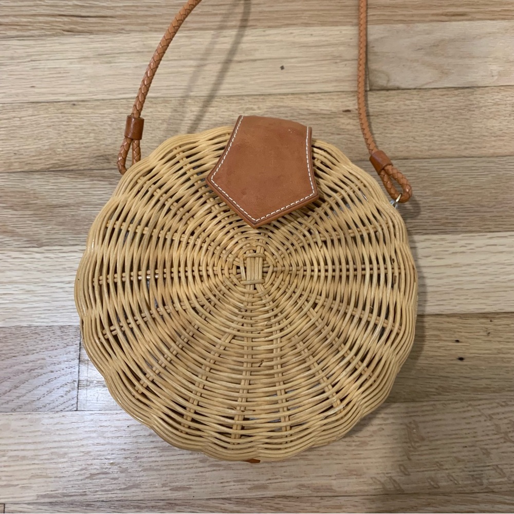 J.McLaughlin Romina Wicker Crossbody Bag Purse Woven Vacation Resort Coastal - Picture 3 of 10